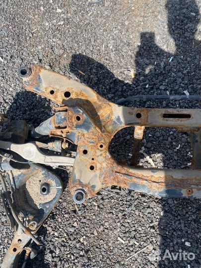 Балка подвески задняя Qashqai J10 1 рестайлинг 2.0