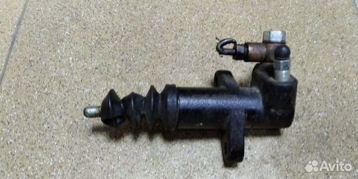 Рабочий цилиндр сцепления Вольво S 40 I поколения