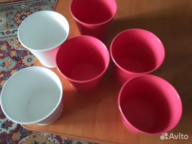 Металлические подцветочники.кашпо.горшки