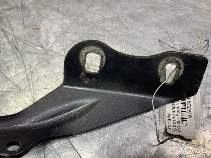 Петля капота левая ford Focus II 2008-2011
