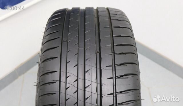 Michelin Pilot Sport 4 215/40 R17 87Y