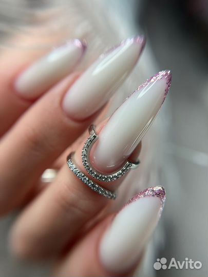 Маникюр с покрытием гель-лаком