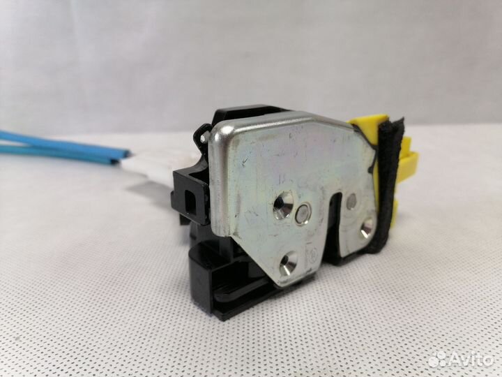 Hyundai sonata VII 7 LF замок двери передней левой