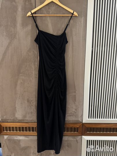 Платье Zara новое