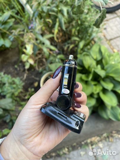 Автомобильный FM-модулятор ritmix FMT-A745