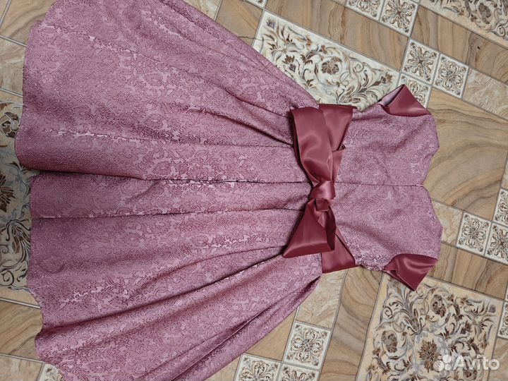 Платье нарядное для девочки