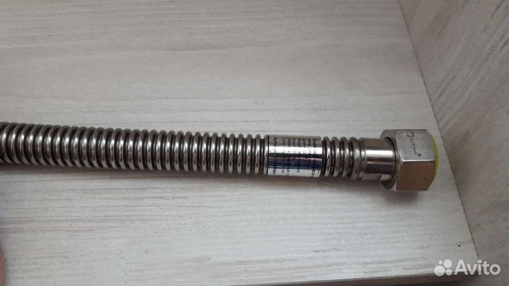 Подводка сильфонного типа для газа