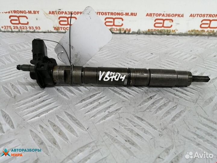 Форсунка Volkswagen Passat B6 2009 03L130277