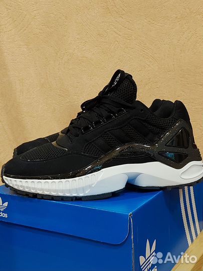 Кроссовки Adidas