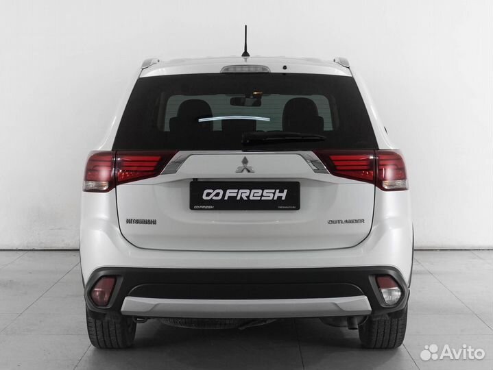 Mitsubishi Outlander 2.4 CVT, 2015, 216 520 км