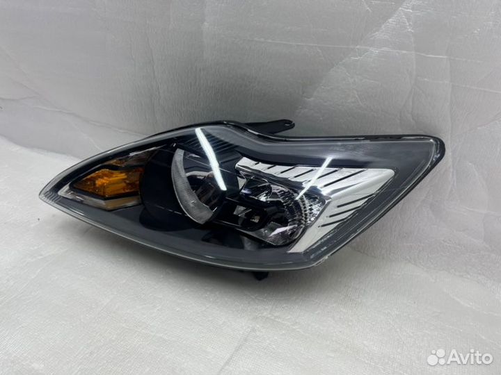 Фара передняя левая Ford Focus 2 2008-2011