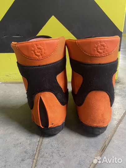 Крепления для вейкборда Slingshot Shredtown