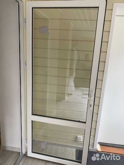 Дверь пластиковая пвх