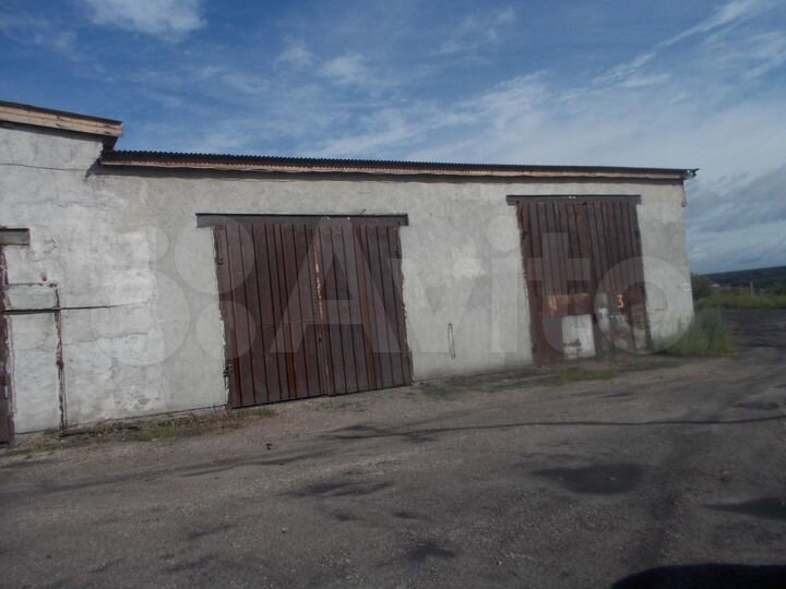 Гараж, > 30 м²
