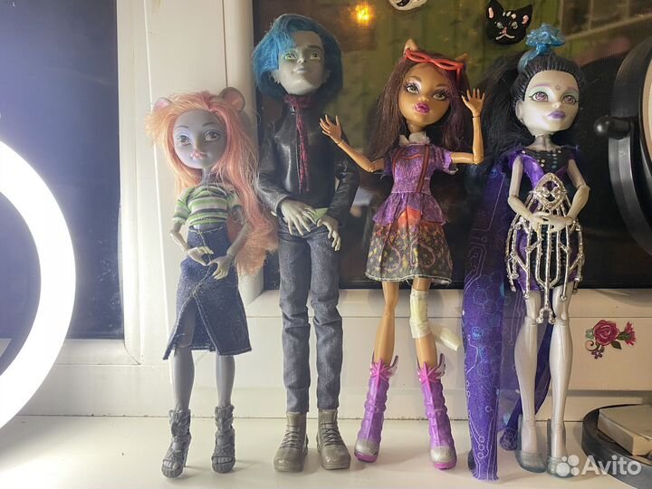 Продаю кукол