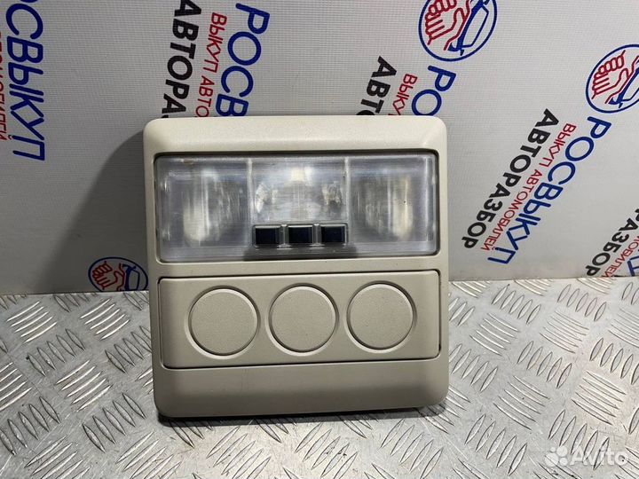 Плафон салонный Land Rover Discovery