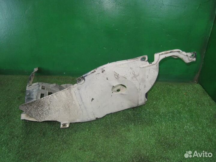 Пыльник двигателя боковой левый Ford Maverick TM1