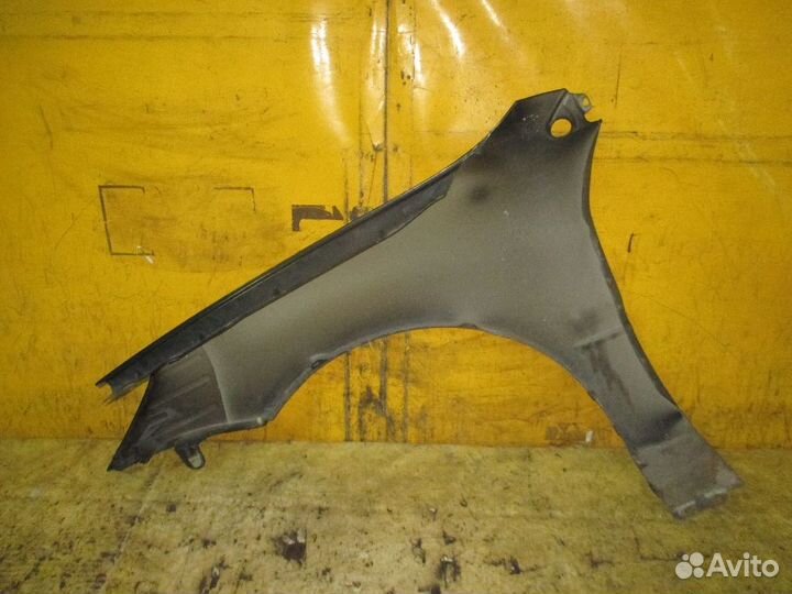 Крыло переднее Mitsubishi Lancer cedia wagon CS5W (Правое)