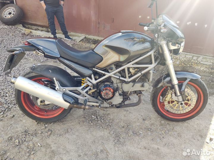 Ducati Monster 1000