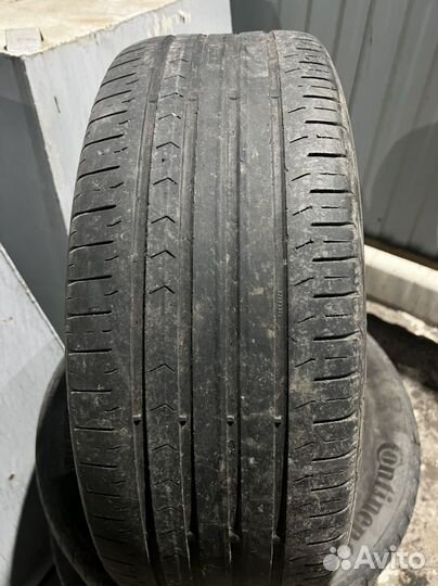 Continental ContiPremiumContact 5 225/60 R17