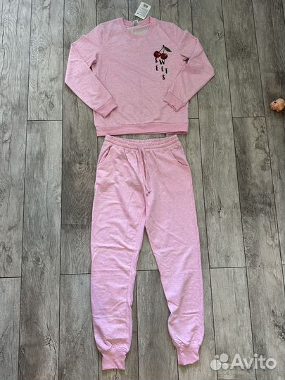 Костюм спортивный