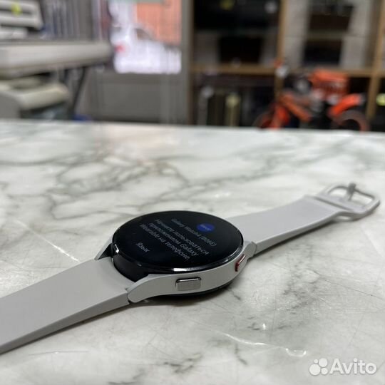 Смарт-часы Samsung Galaxy Watch4 44mm