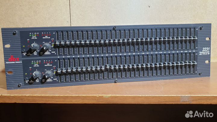 Эквалайзер/лимитер dbx 2231
