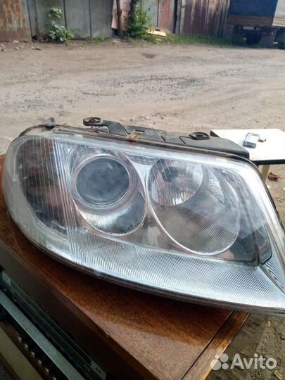 Фара правая passat b5