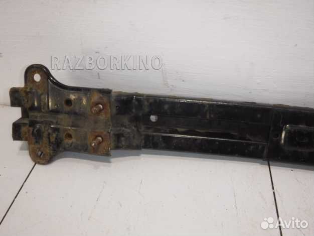 Усилитель переднего бампера