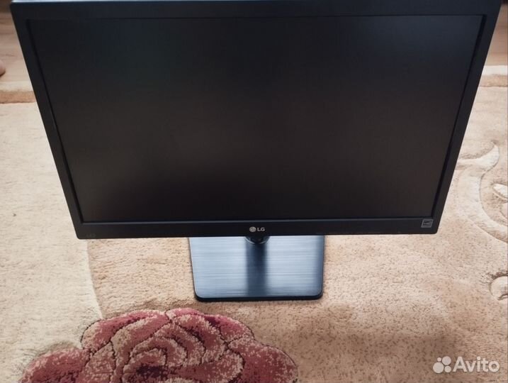 Монитор LG