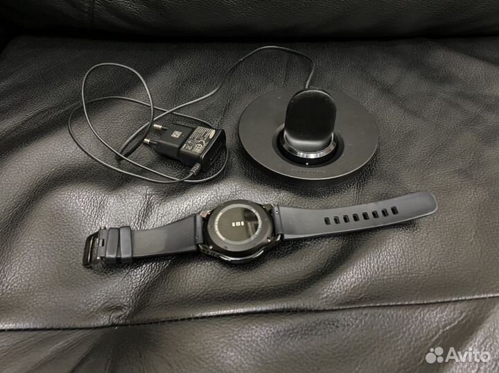 Samsung Gear S3 Frontier в хорошем состоянии