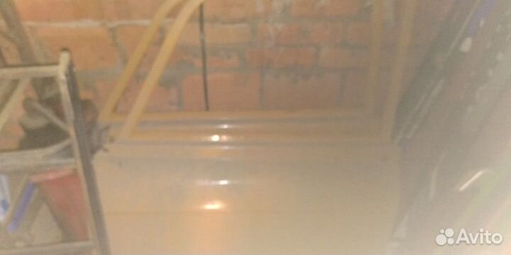 Продается дверь от москвича