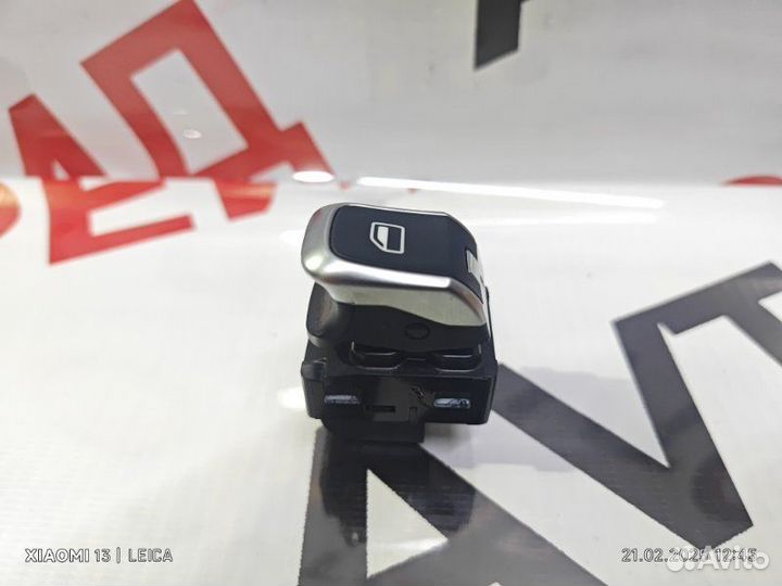 Кнопка стеклоподъемника Audi A3 8VS cxsa