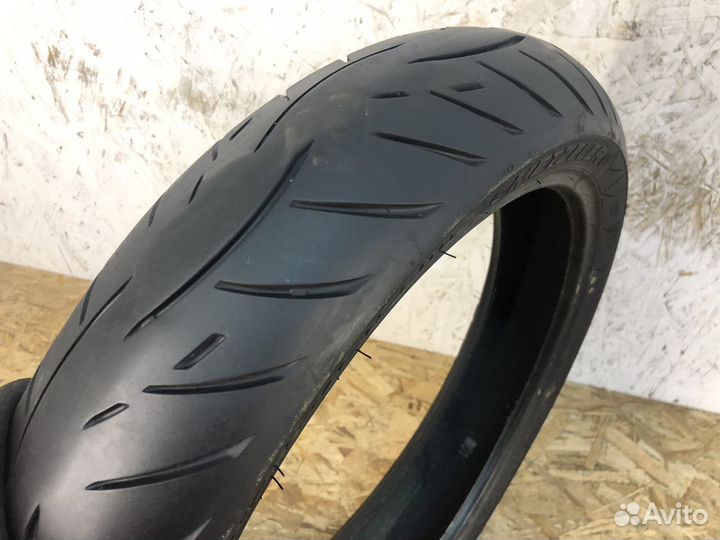 Мотошина 120 70 R17 Metzeler Roadtec Z8