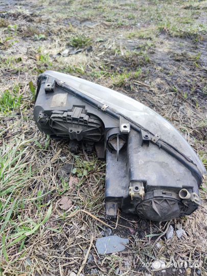 Фара правая на Мазда 6 gg