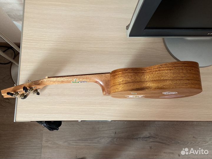 Укулеле с чехлом