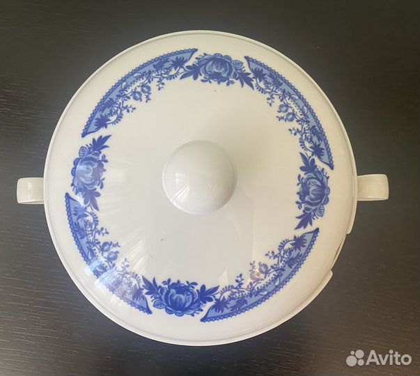 Супник фарфоровый