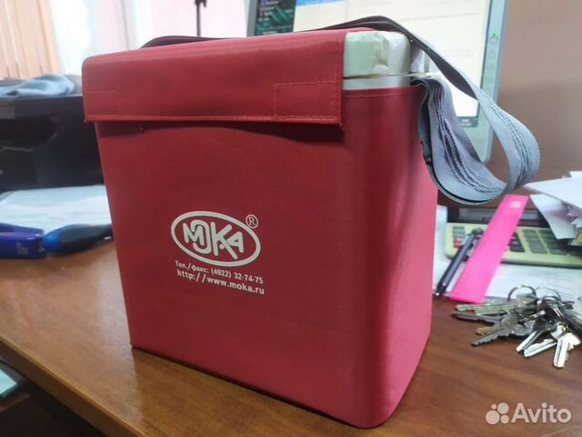 Термоконтейнер с хладоэлементами и штативом