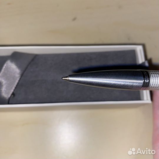 Шариковая ручка parker