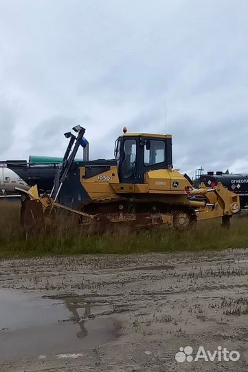 John Deere 1050J, 2012