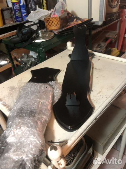 Настольные подставки под мечи