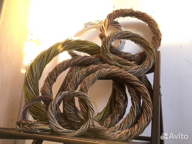 Основа для венка, плетеный венок