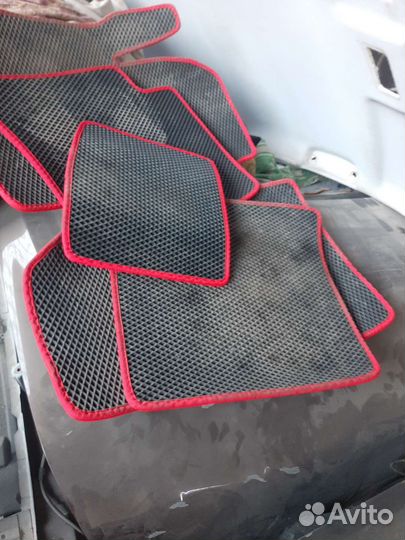 Джили мк коврик