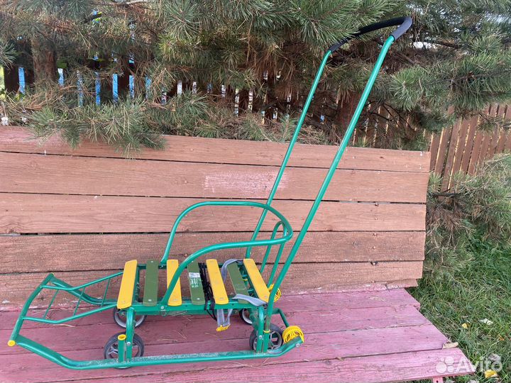 Детские санки на колесах