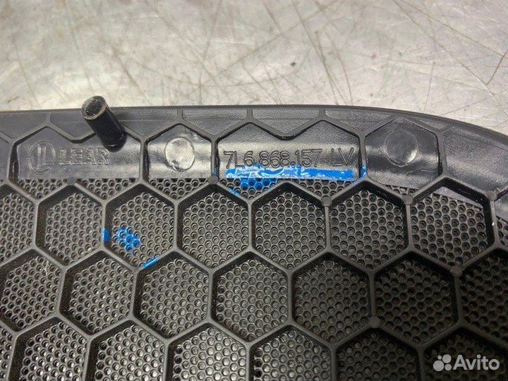 Решетка динамика Volkswagen Touareg 2002-2010