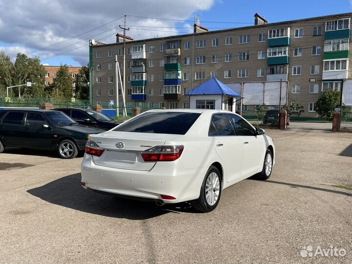 Toyota Camry, 2015