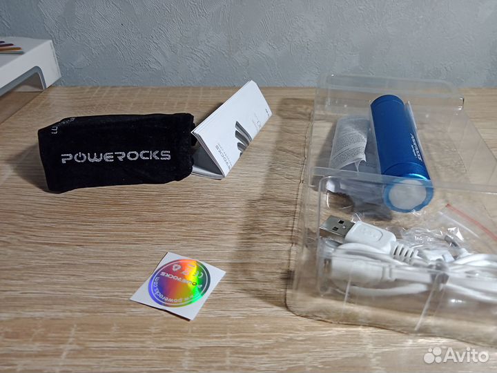Power Bank Powerocks 2800 mAh новый
