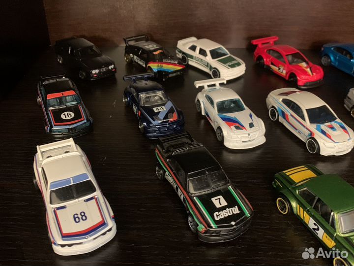 Машинки hot wheels bmw