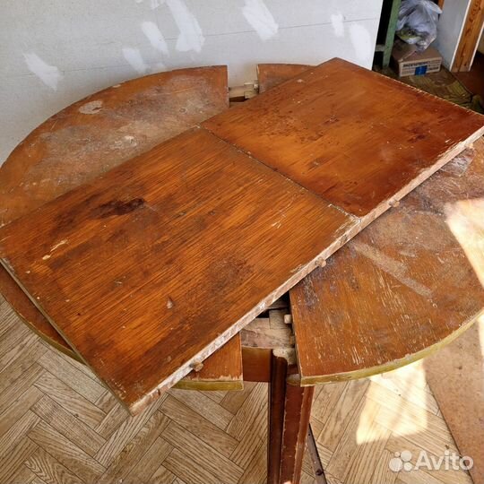 Стол круглый советский