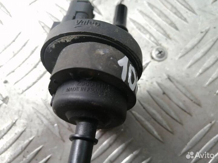 Клапан электромагнитный топливный K4M Рено Ниссан